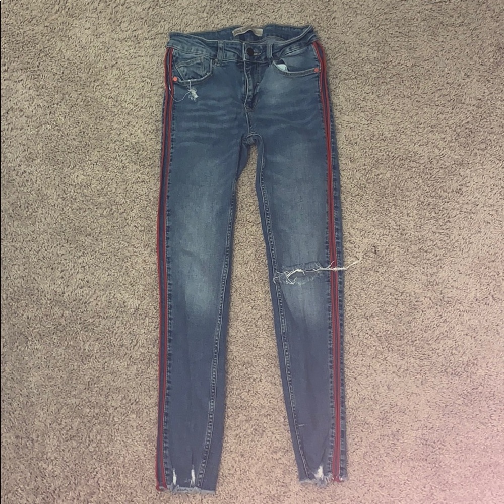 Zara Red Detailed Jeans